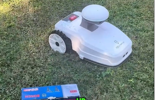 Soleil du Texas ☀️, herbe à perte de vue 🌾 et un papa qui mérite bien une pause ! 